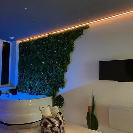 Sweet love exotique by Locations_lepuyenvelay Brives-Charensac Extérieur photo