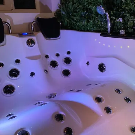 Sweet love exotique by Locations_lepuyenvelay Brives-Charensac Extérieur photo